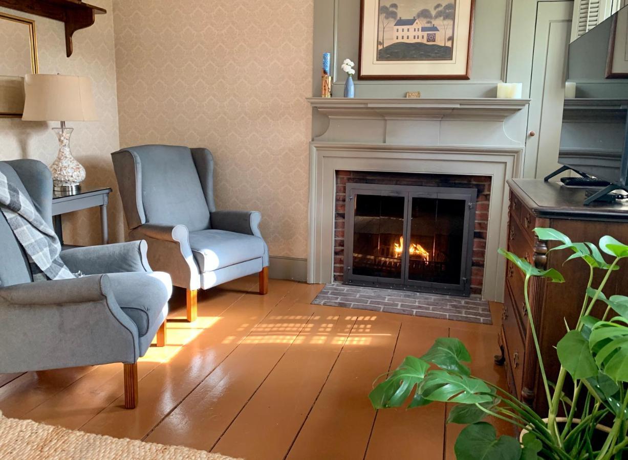 Bed and Breakfast Ashley Manor à Barnstable Extérieur photo